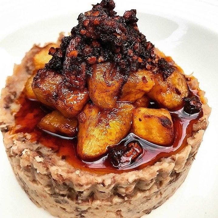 Ewa Agoyin at Uptimyzas Kitchen